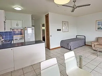 Hotel Anchorage On Straddie Point Lookout Australia